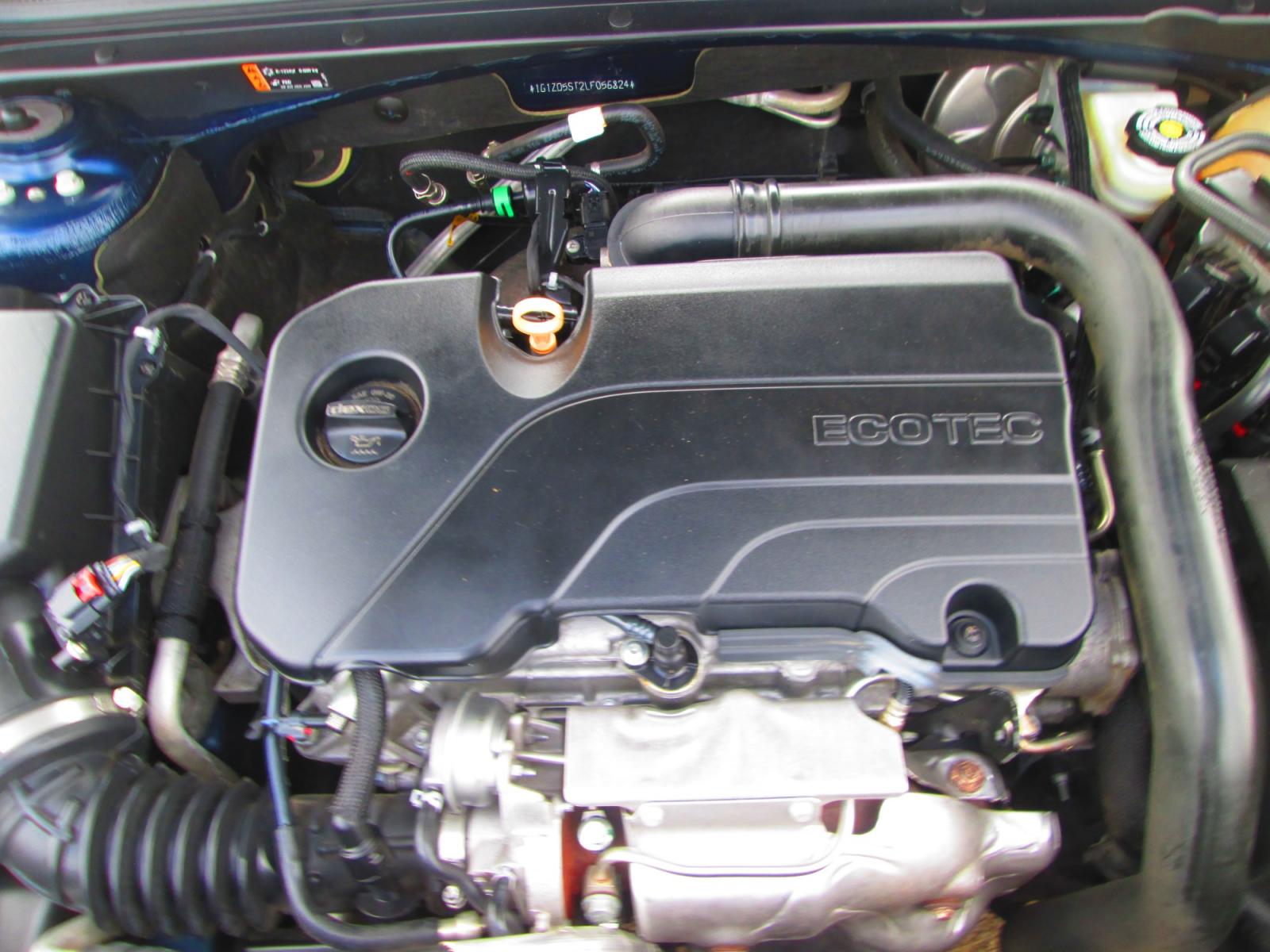 2020 BLUE Chevrolet Malibu LT (1G1ZD5ST2LF) with an 1.5L L4 DOHC 16V engine, 6A transmission, located at 1815 NE 28th St., Fort Worth, TX, 76106, (817) 625-6251, 32.795582, -97.333069 - Photo #12